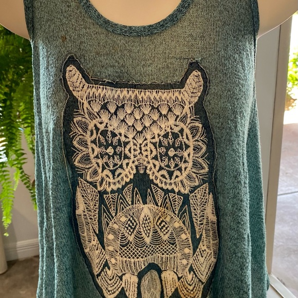 Poetry boutique fabulous lightweight adjustable top. So versatile. Size XL❤️ - Picture 2 of 6